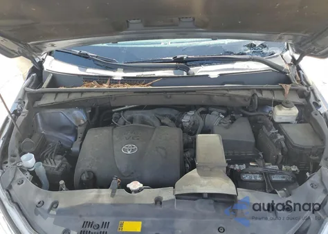 2018 Toyota Highlander Le из США, поврежденный, VIN 5TDZZRFH6JS241512